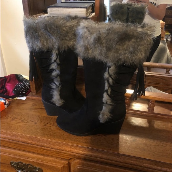 Women’s boots - Picture 3 of 5